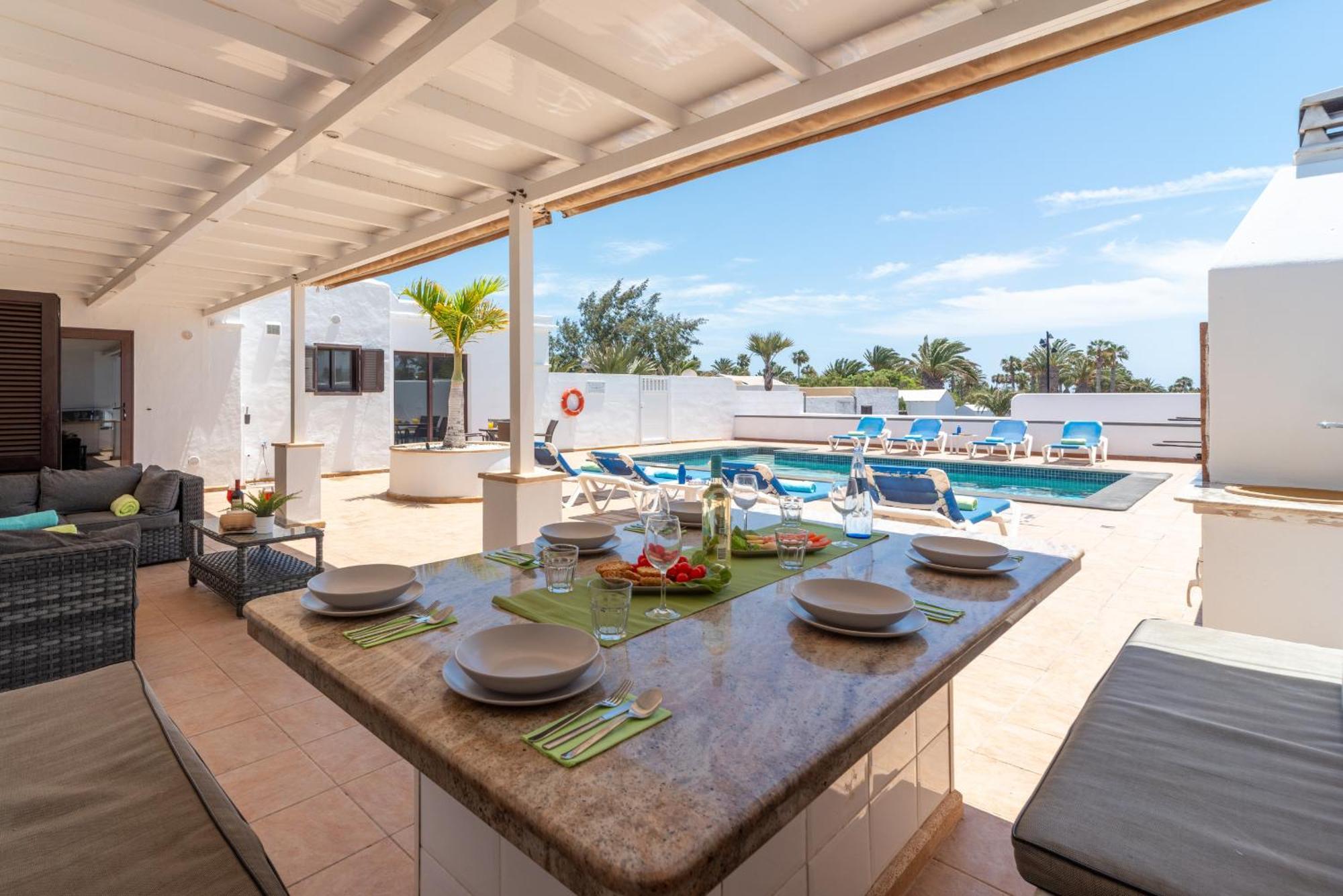 Villa Michelle - Lh114 By Villas Now Ltd Playa Blanca  Bagian luar foto