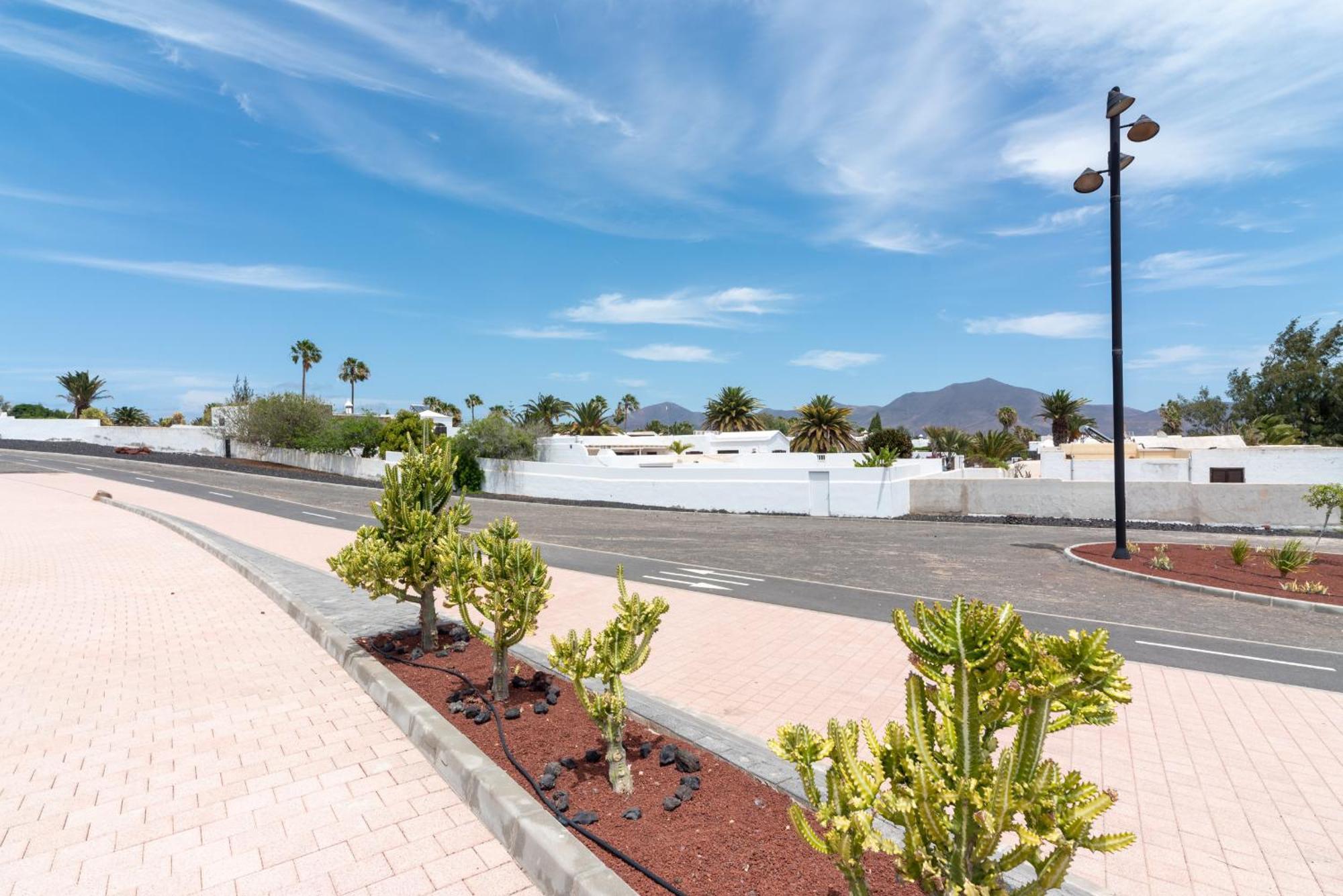 Villa Michelle - Lh114 By Villas Now Ltd Playa Blanca  Bagian luar foto