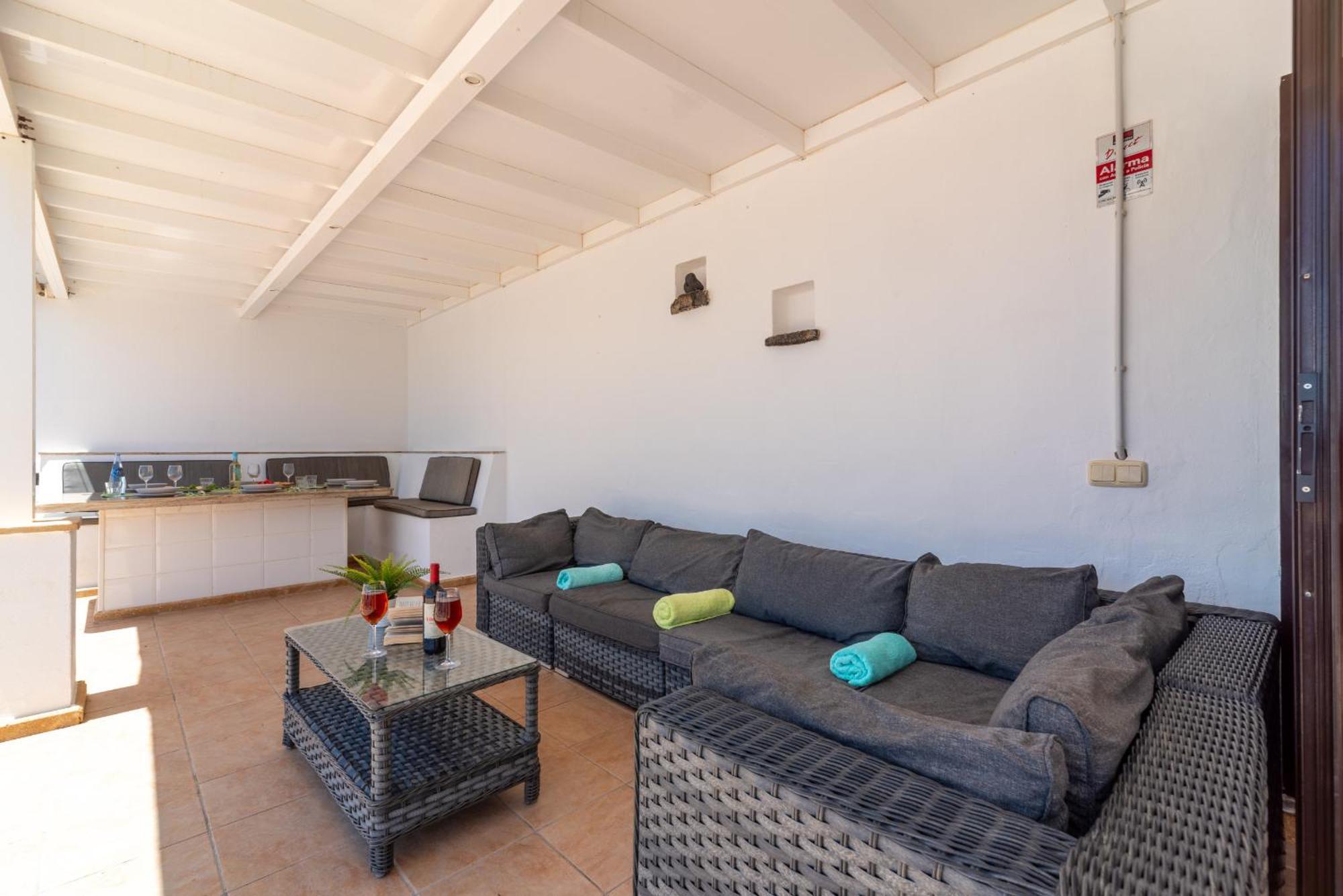Villa Michelle - Lh114 By Villas Now Ltd Playa Blanca  Bagian luar foto