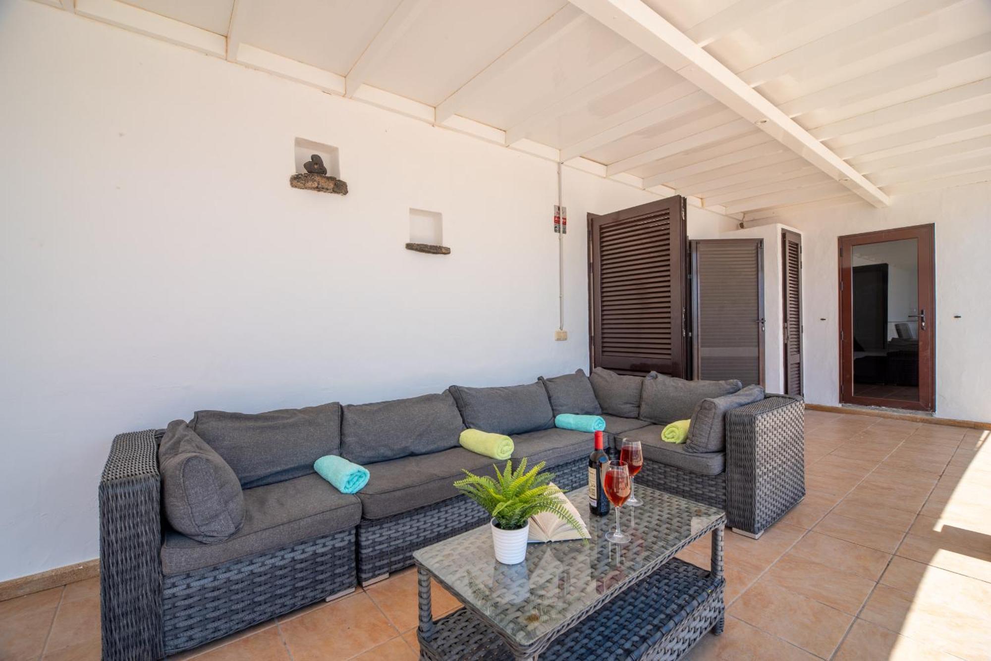 Villa Michelle - Lh114 By Villas Now Ltd Playa Blanca  Bagian luar foto