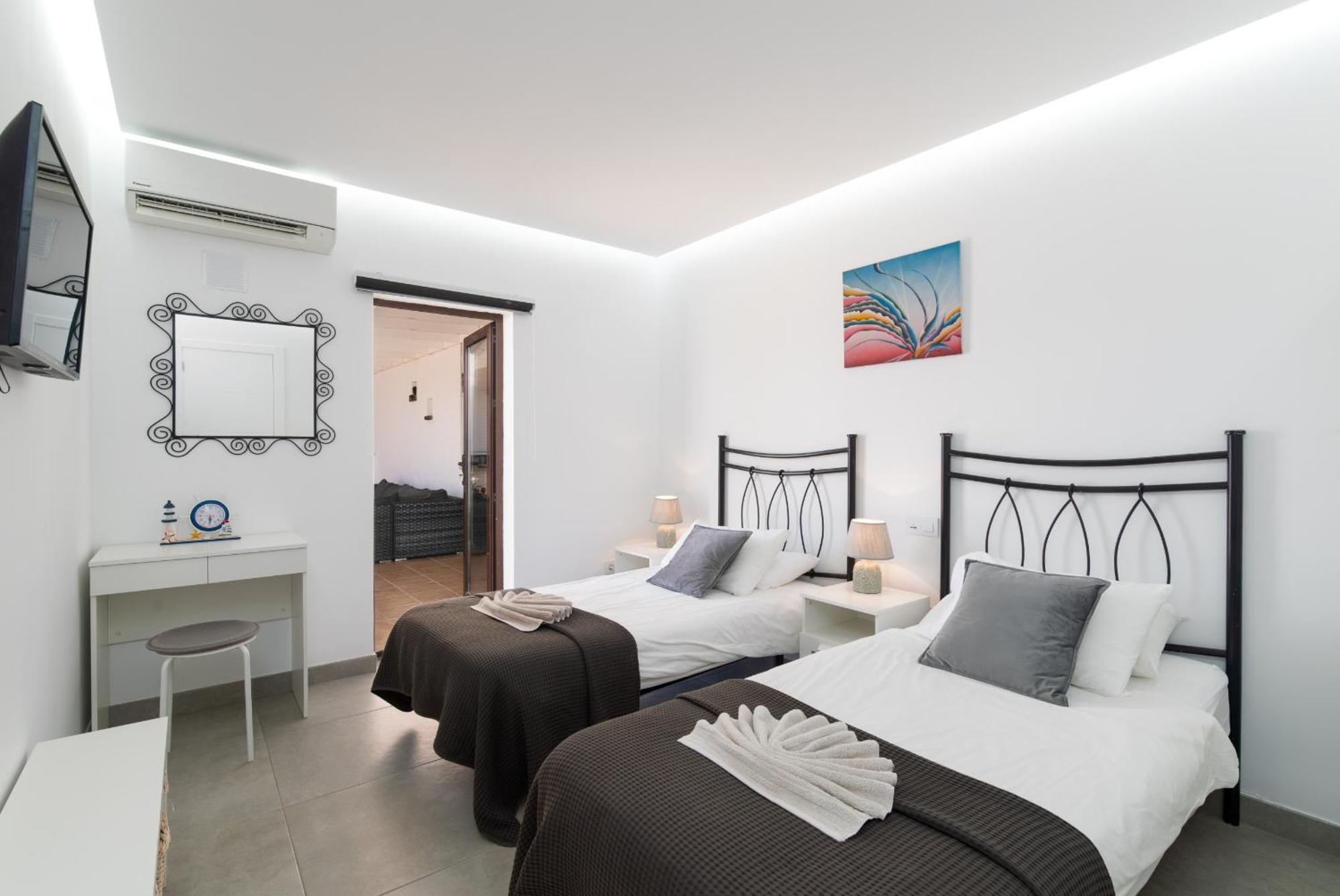 Villa Michelle - Lh114 By Villas Now Ltd Playa Blanca  Bagian luar foto
